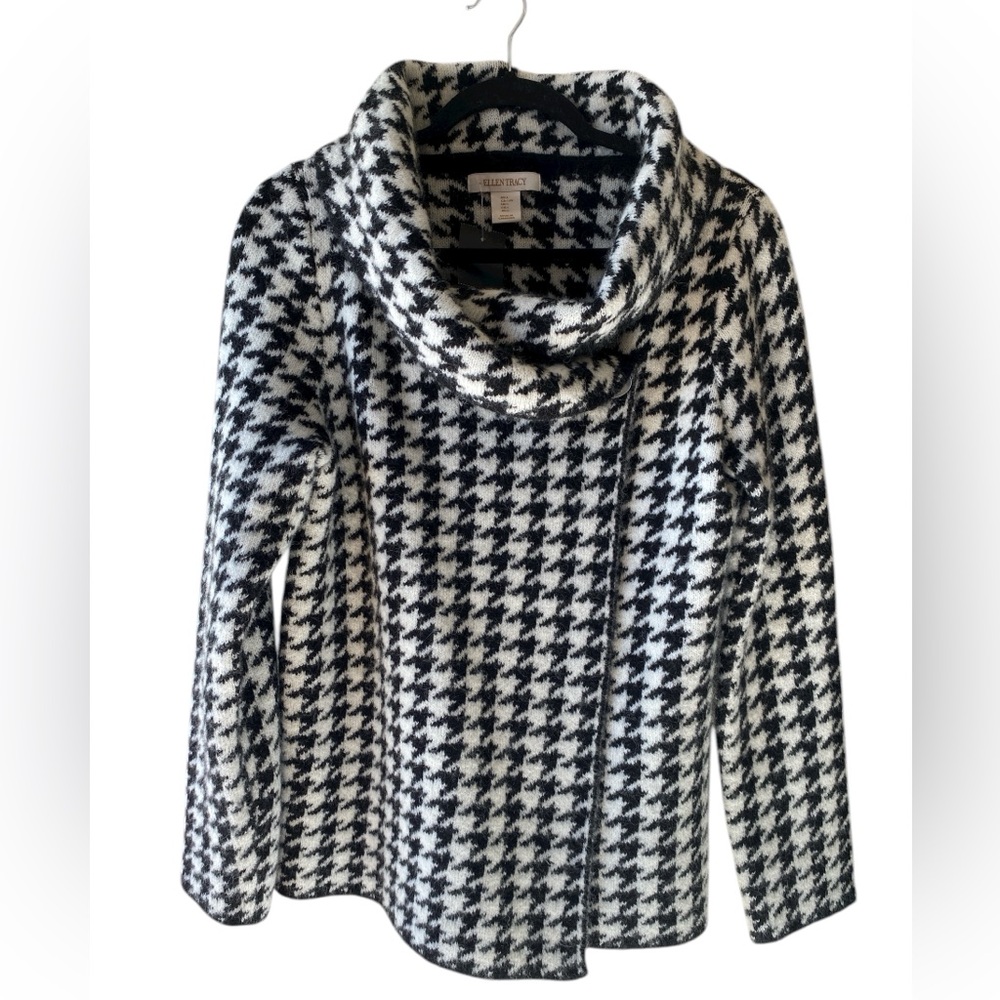 Ellen Tracy Black and White Houndstooth Cowl Neck Sweater